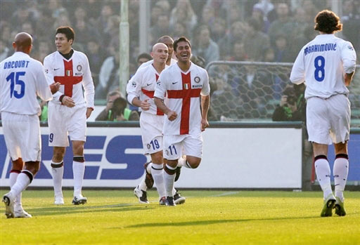 队记：拉尔森的左脚踝X光检查结果为阴性，明天进行MRI检查（队记者：拉尔森左踝X光无异常，明日将接受核磁共振检查）