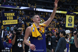 费内巴切官方：塔利斯卡右腿腘绳肌受伤，将缺席三到四周（费内巴切通报：塔利斯卡右腿腘绳肌受伤，预计缺席3至4周）