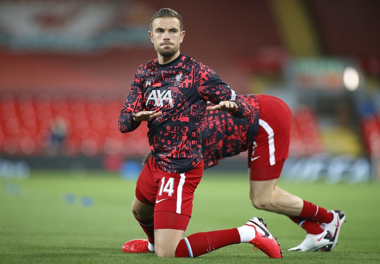 连续两赛季带不同球队欧战做客安菲尔德，阿隆索成历史第三人（阿隆索连续两季率不同球队欧战作客安菲尔德，成史上第三人）