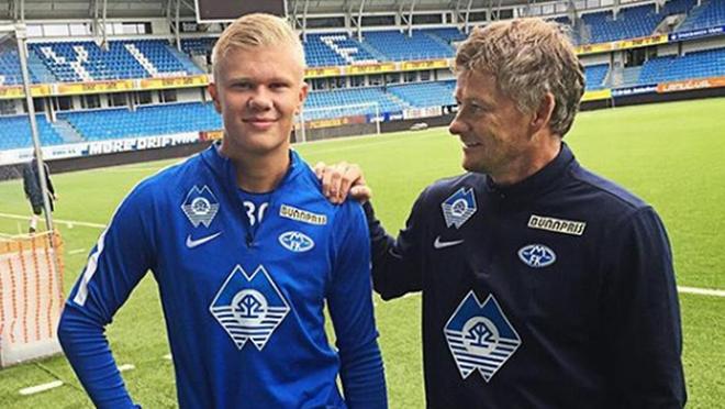 东体：邵佳一在推进国足新老交替过程中需要打造“嫡系部队”（东体：推进国足新老更替，邵佳一需组建自己的核心班底）