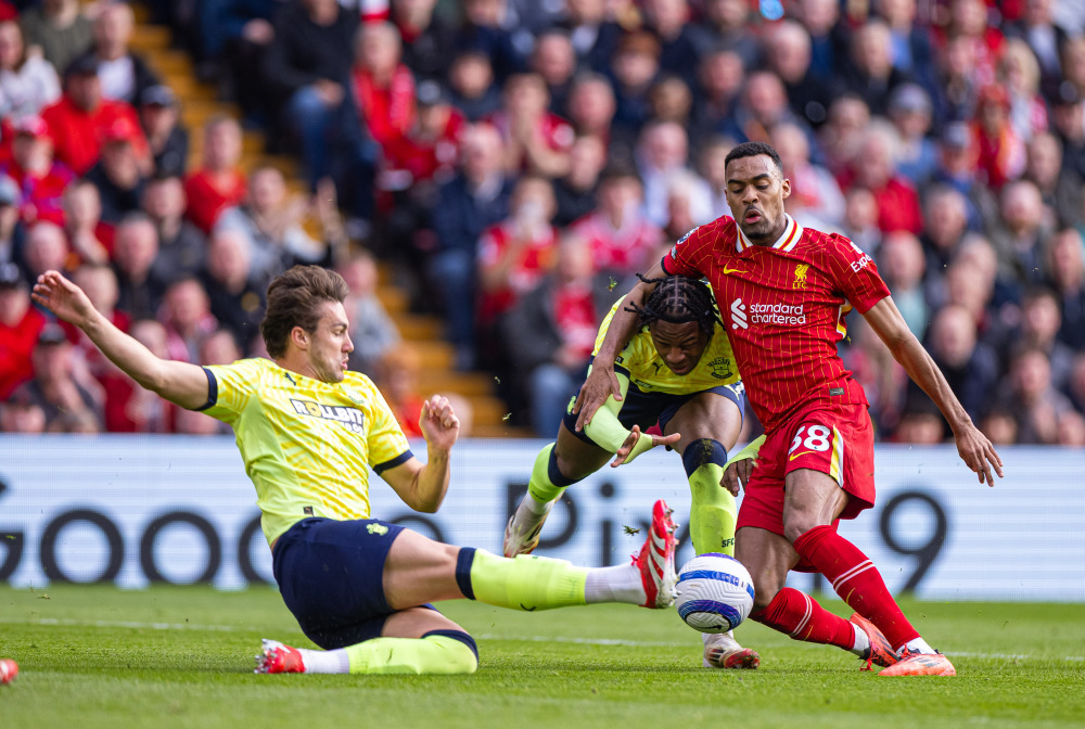 勇士队记：巴特勒核磁共振显示无结构性损伤，不会长期缺阵（勇士随队记者：巴特勒核磁检查未见结构性损伤，预计不会长期缺阵）