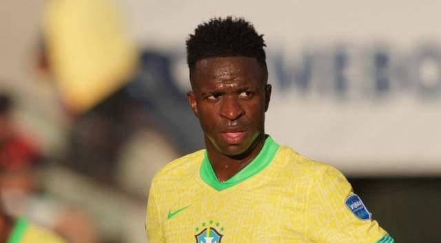 足球意甲争四形势混乱，7队争3名额（意甲前四混战：七队争三席）