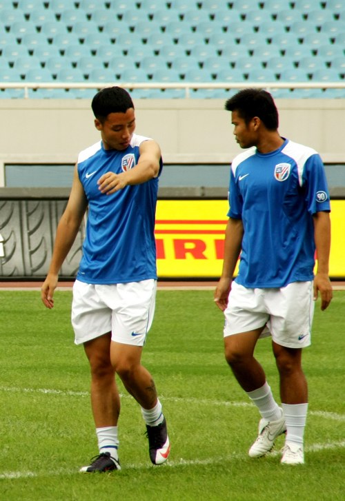 单场8个三分！斯玛特：我相信自己的努力，希望这只是个开始（单场轰进8记三分！斯玛特：相信努力，盼这只是起点）