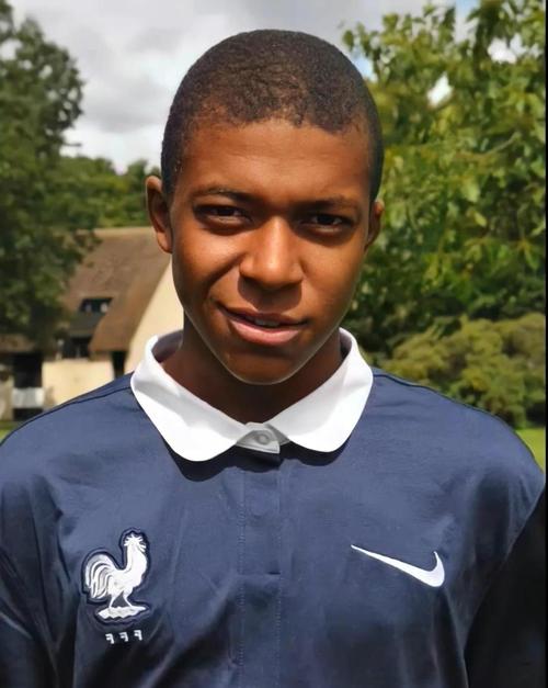 前曼联租借主管：外租球员暖气坏了也找我，吐槽食堂不如曼联（曼联前租借负责人：外租球员暖气坏了也来找我，还抱怨食堂不如曼联）